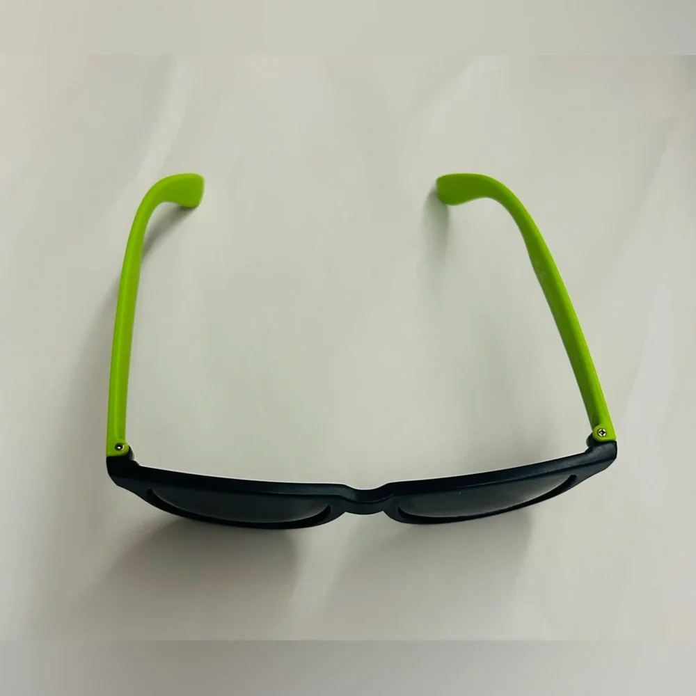 New Tommy Bahama Kid Sunglasses Blue Frame Green Temple Boys Girls Unisex Summer